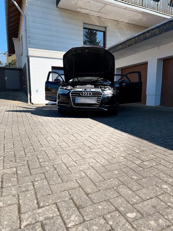 Używany Audi A3 Sportback g-tron 110 KM (80 kW) 2016 Czarny Hatchback