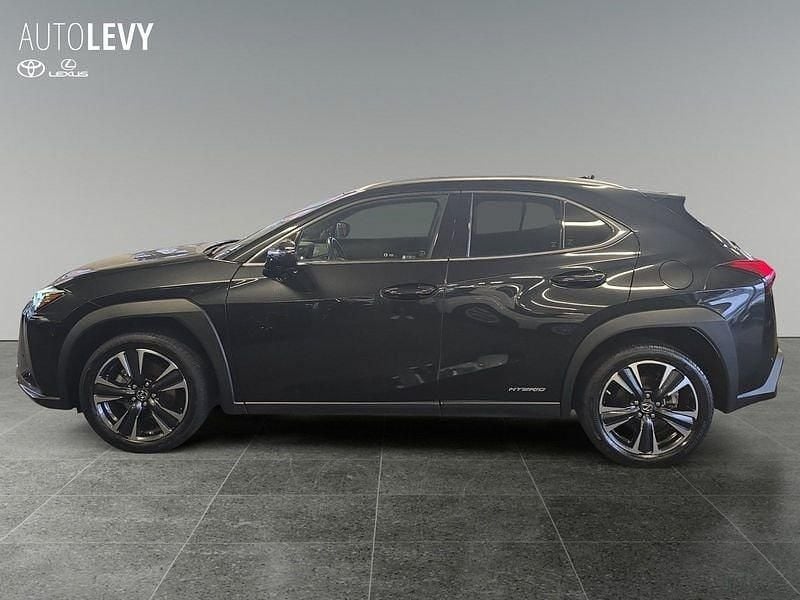 Gebraucht Lexus UX 250h 184 PS (135 kW) 2021 Graphitschwarz SUV