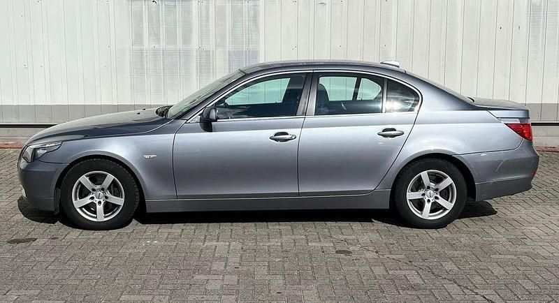 Gebraucht BMW 530 218 PS (160 kW) 2005 Grau Limousine