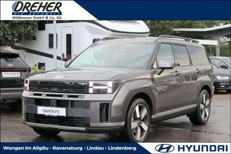 Grau Gebraucht 2025 Hyundai Santa Fe Signature SUV | 57.490 € - Bild 1/4