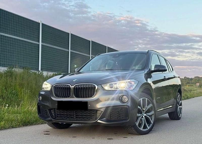 Grau Gebraucht 2016 BMW X1 M Sport SUV | 14.800 € (Guter Preis) - Bild 1/4