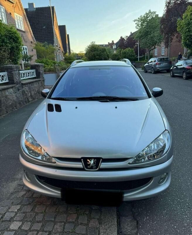 Silber Gebraucht 2003 Peugeot 206 Kombi | 700 € (Guter Preis) - Bild 1/4