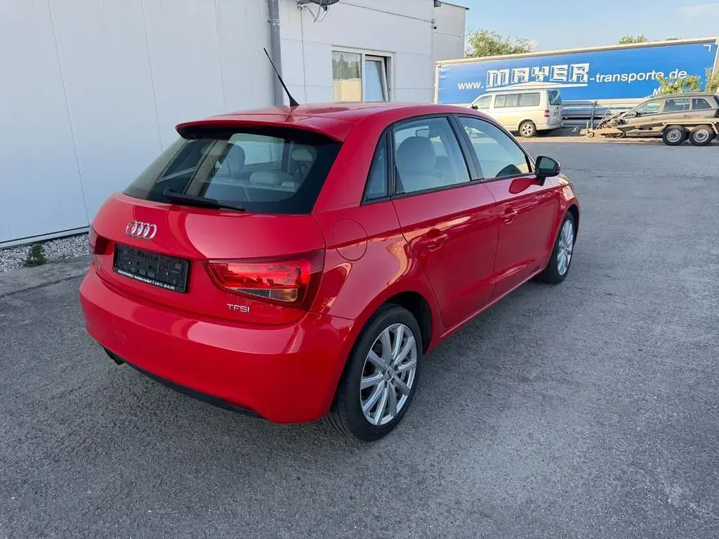 Gebraucht Audi A1 Sportback 122 PS (89 kW) 2015 Rot Kleinwagen