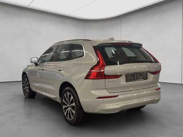 Gebraucht Volvo XC60 Core 250 PS (183 kW) 2024 Grau SUV