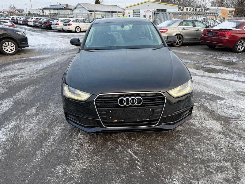 Gebraucht Audi A4 Attraction 204 PS (150 kW) 2015 Schwarz Limousine