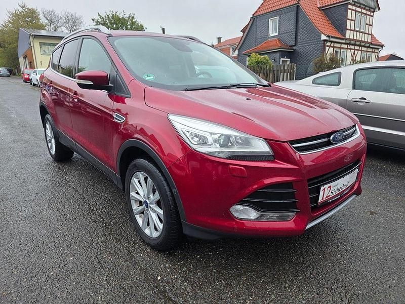 Używany Ford Kuga Titanium 179 KM (131 kW) 2016 Czerwony SUV