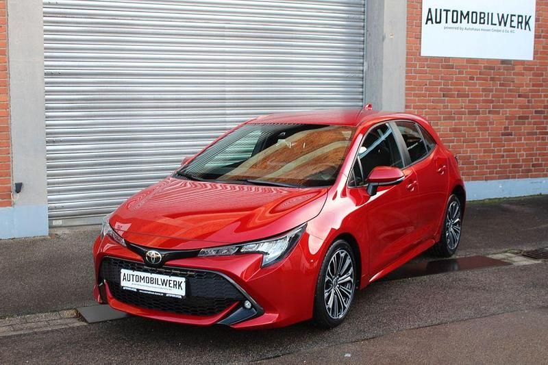 Rot Gebraucht 2020 Toyota Corolla Business Edition Limousine | 16.499 € (Fairer Preis) - Bild 1/4