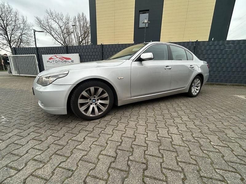 Gebraucht BMW 525 Advantage 197 PS (144 kW) 2007 Silber Limousine
