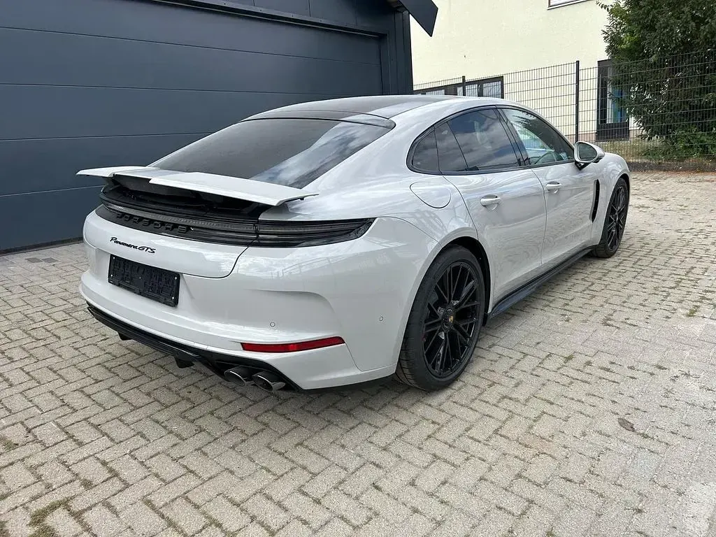 Neu Porsche Panamera GTS 500 PS (367 kW) 2025 Grau Kleinwagen