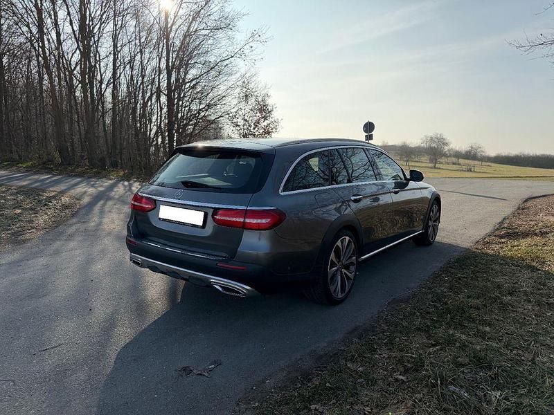 Gebraucht Mercedes E400 340 PS (250 kW) 2018 Grau Limousine