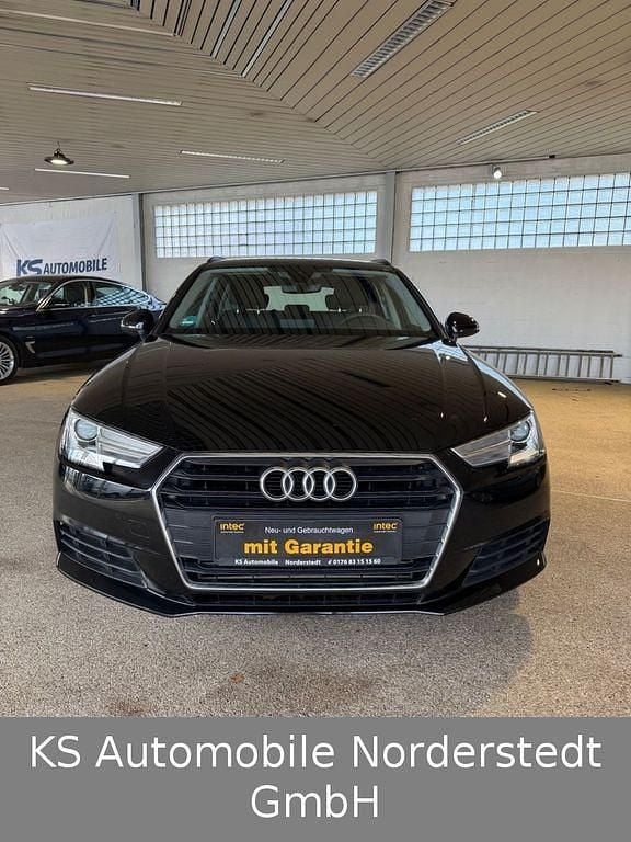 Gebraucht Audi A4 Basis 150 PS (110 kW) 2019 Schwarz Kombi