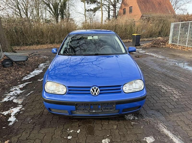Gebraucht VW Golf IV 102 PS (75 kW) 2002 Blau Limousine