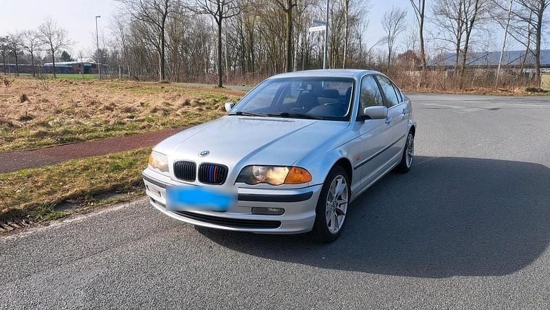 Gebraucht BMW 320 170 PS (125 kW) 2001 Silber Limousine