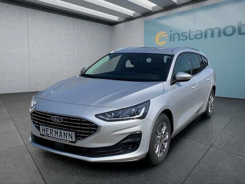 Silber Neu 2025 Ford Focus Limousine | 30.649 € (Etwas zu teuer) - Bild 1/4