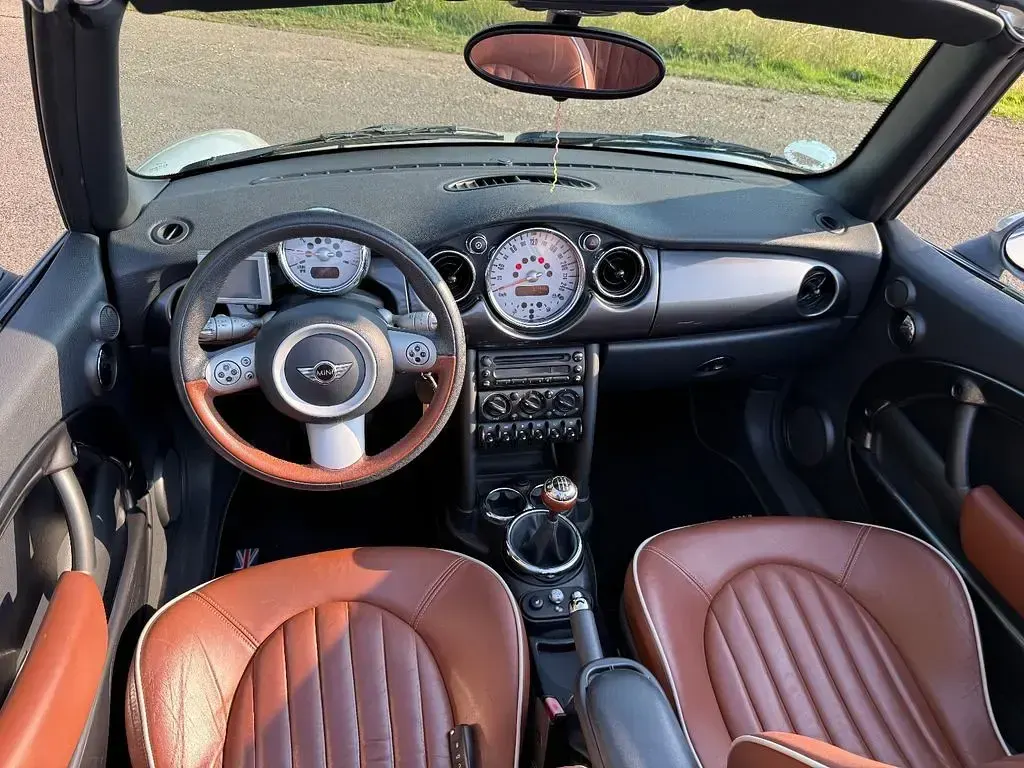 Occasion Mini Cooper Cabriolet 116 ch (85 kW) 2008 Argent Cabriolet