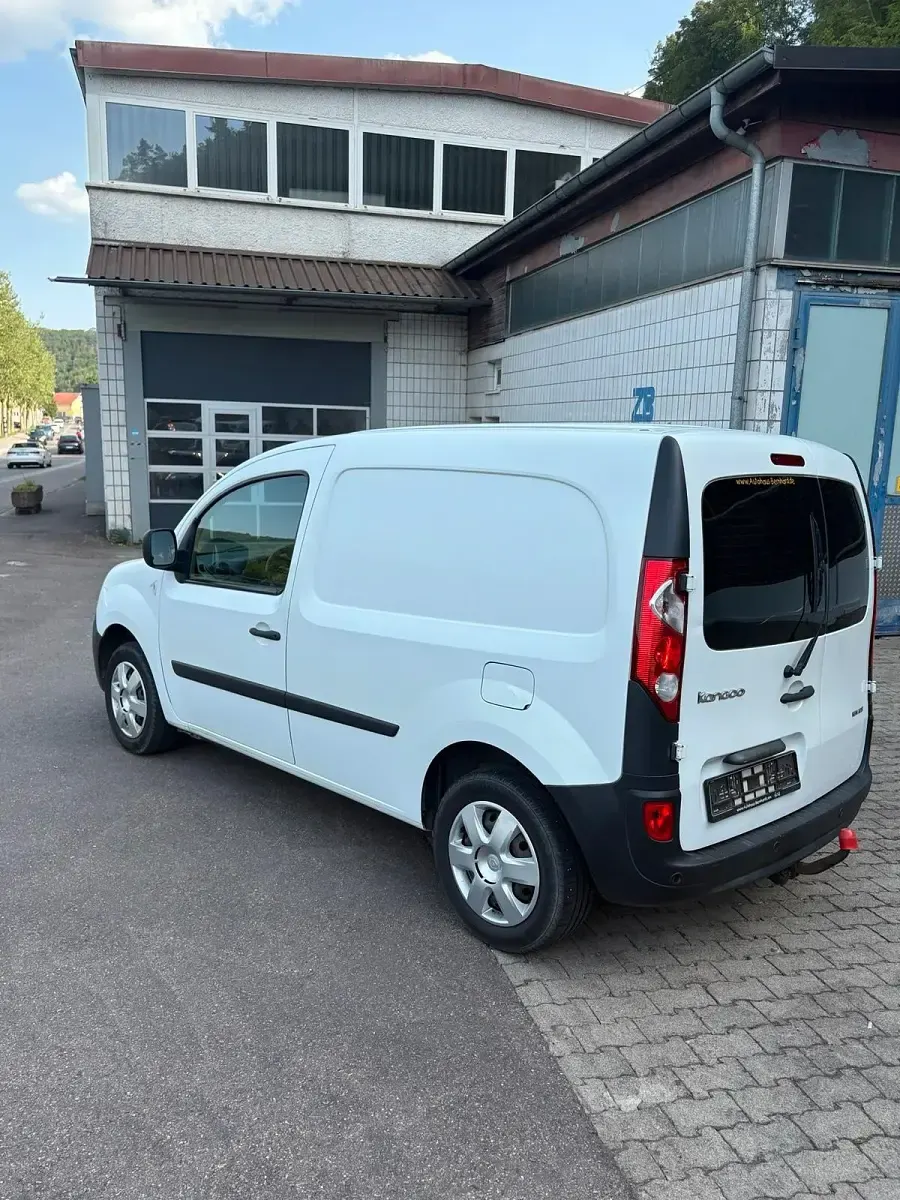 Używany Renault Kangoo 86 KM (63 kW) 2009 Biały Pickup