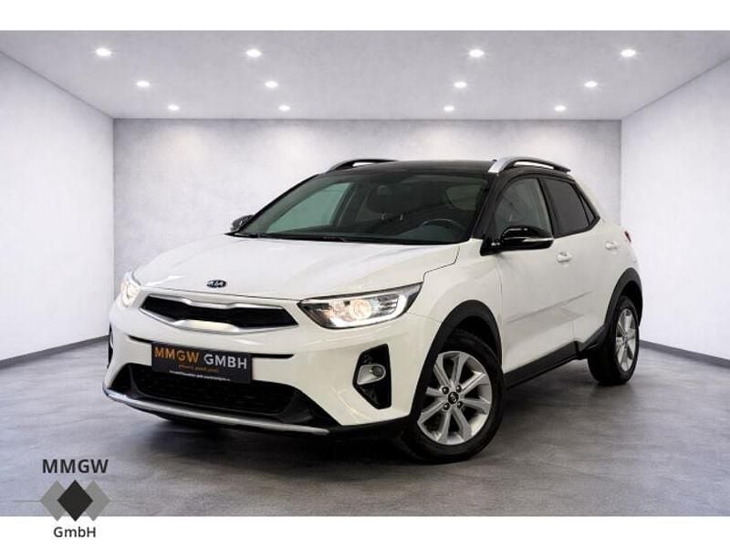 Gebraucht Kia Stonic Vision 84 PS (61 kW) 2019 Schneeweiss/schwarz SUV