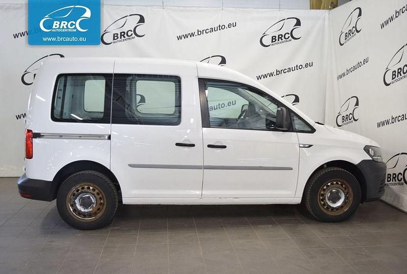Usata VW Caddy 75 CV (55 kW) 2017 Bianco Monovolume