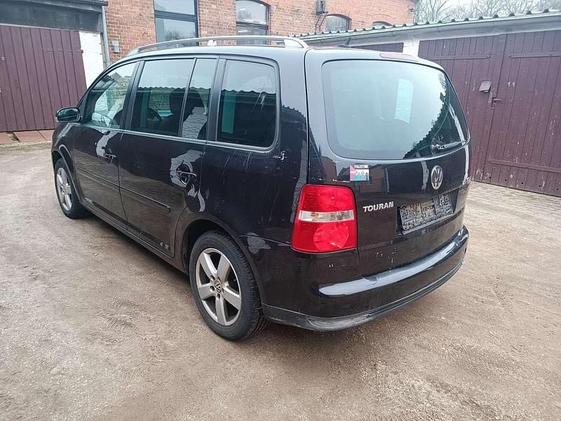 Gebraucht 2005 VW Touran Van / Kleinbus | 2.200 € (Guter Preis) - Bild 1/4