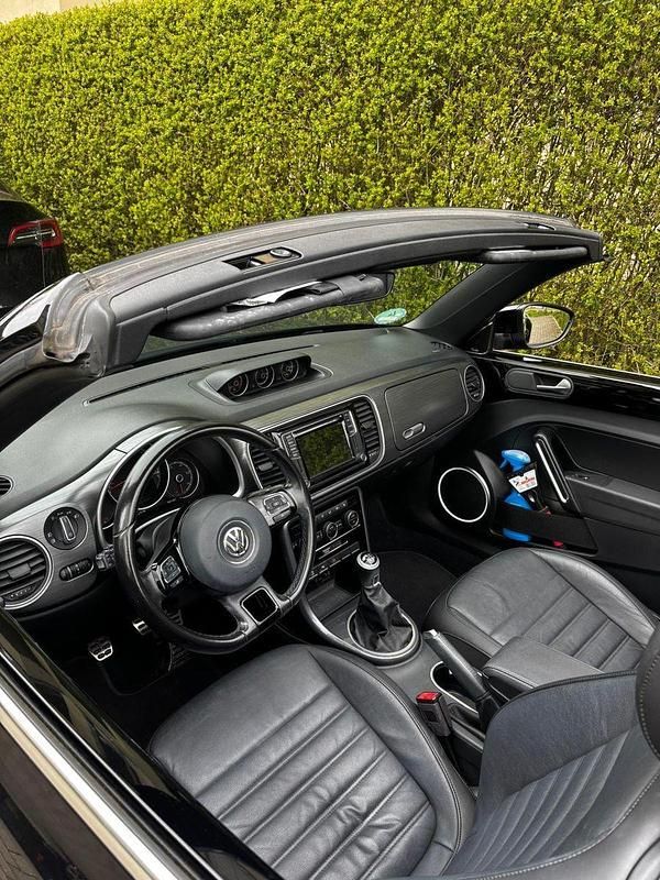 Gebraucht VW Beetle Allstar 150 PS (110 kW) 2017 Schwarz Kleinwagen