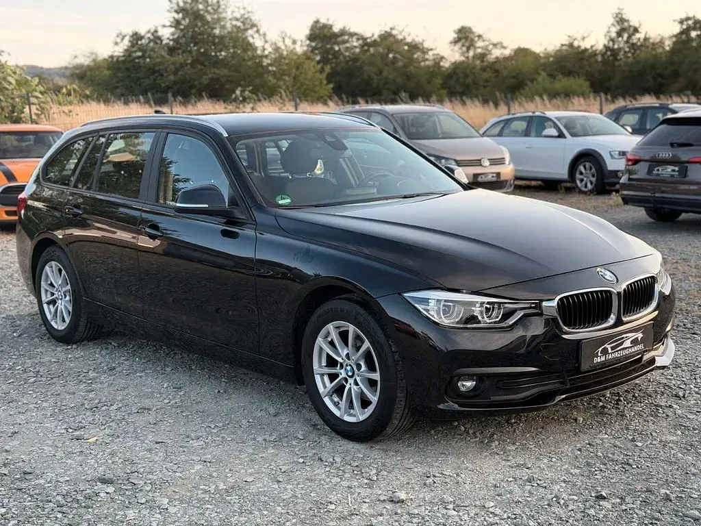 Gebraucht BMW 318 Advantage 150 PS (110 kW) 2018 Schwarz Kombi