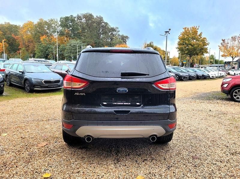 Gebraucht Ford Kuga Titanium 150 PS (110 kW) 2016 Schwarz SUV