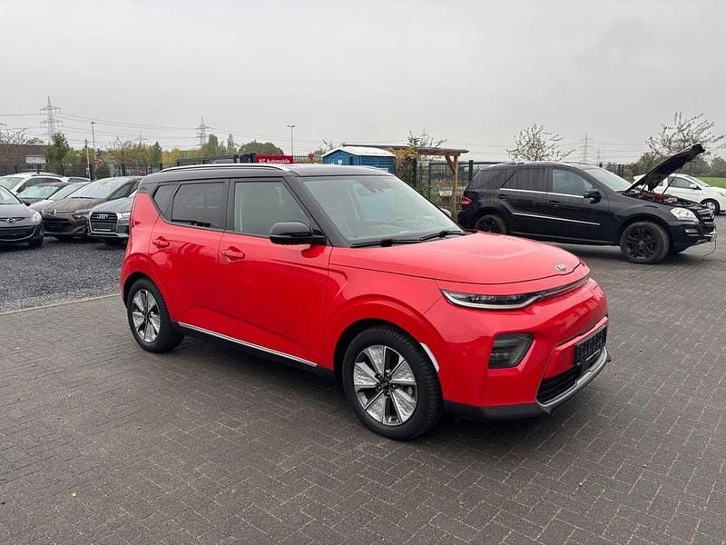Rot Gebraucht 2020 Kia Soul EV Spirit SUV | 16.999 € (Superpreis) - Bild 1/4