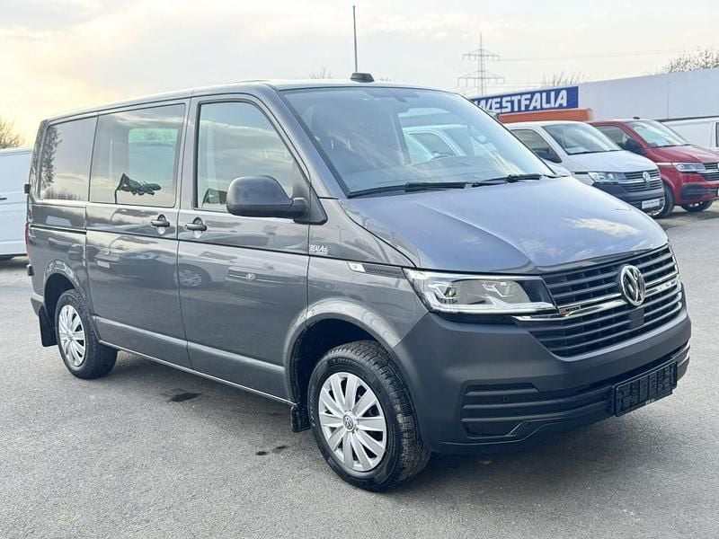 Gebraucht VW T6.1 150 PS (110 kW) 2023 Grau Van