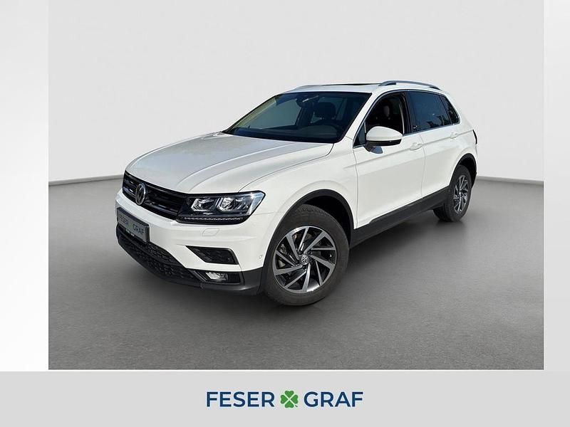 Pure white Gebraucht 2017 VW Tiguan Sound SUV | 21.780 € (Fairer Preis) - Bild 1/4