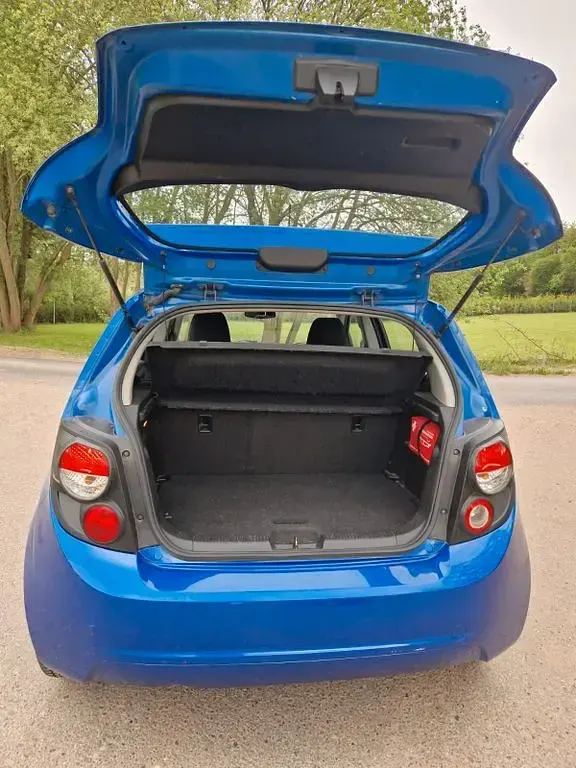Usata Chevrolet Aveo LTZ 101 CV (74 kW) 2011 Blu Berlina