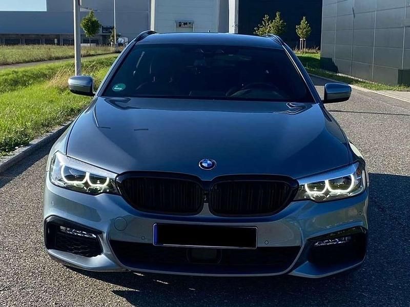 Gebraucht BMW 530 M Sport 265 PS (194 kW) 2018 Blau Kombi