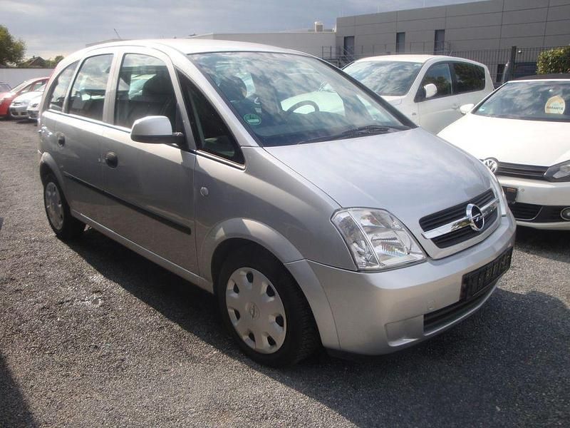 Gebraucht Opel Meriva Cosmo 101 PS (74 kW) 2004 Silber Van / Kleinbus