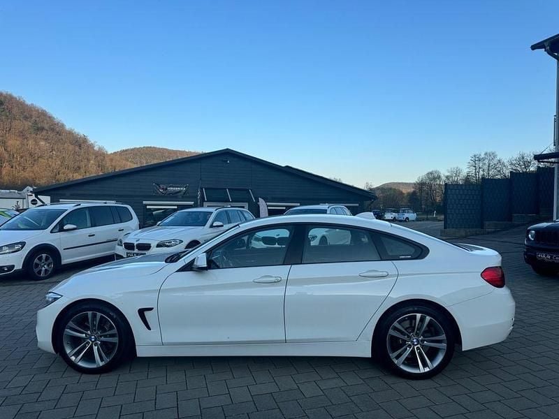 Gebraucht BMW 430 Sport Line 258 PS (189 kW) 2015 Alpinweiss iii Coupé