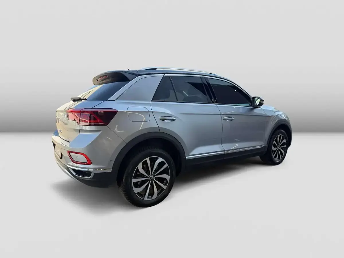 Gebraucht VW T-Roc Style 150 PS (110 kW) 2024 Pyritsilber metallic SUV