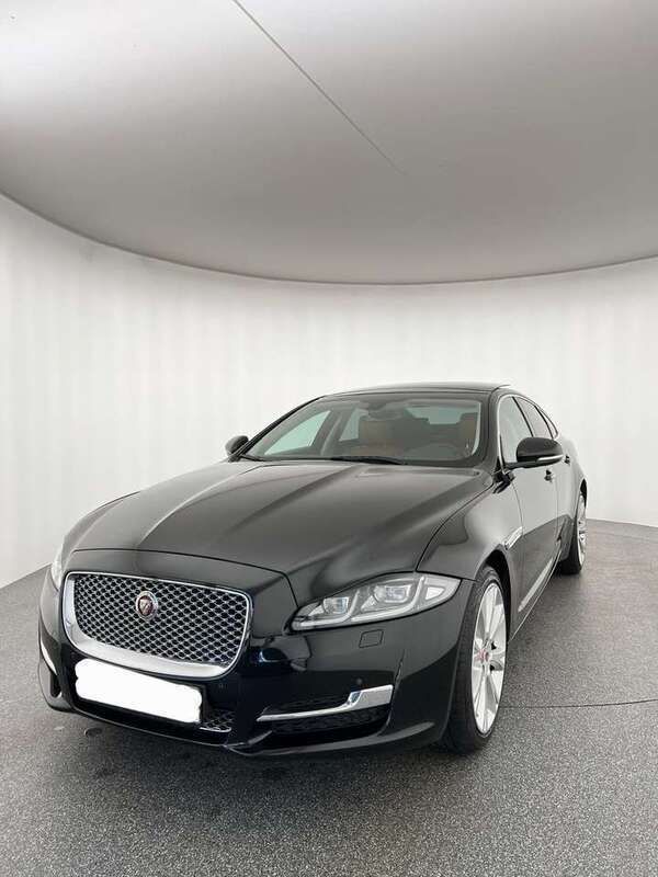 Gebraucht 2015 Jaguar XJ Premium Luxury Limousine | 17.890 € (Fairer Preis) - Bild 1/4