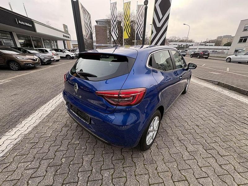 Gebraucht Renault Clio V Intens 91 PS (66 kW) 2023 Blau Limousine
