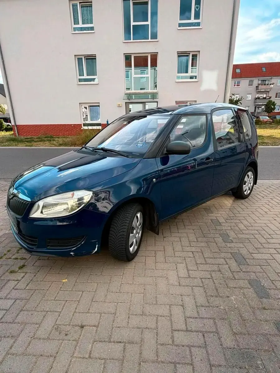 Gebraucht Skoda Roomster 75 PS (55 kW) 2014 Blau Van / Kleinbus