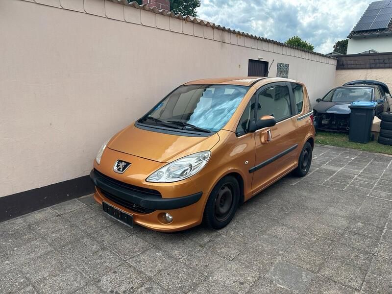 Gold Gebraucht 2006 Peugeot 1007 Kleinwagen | 850 € (Superpreis) - Bild 1/4