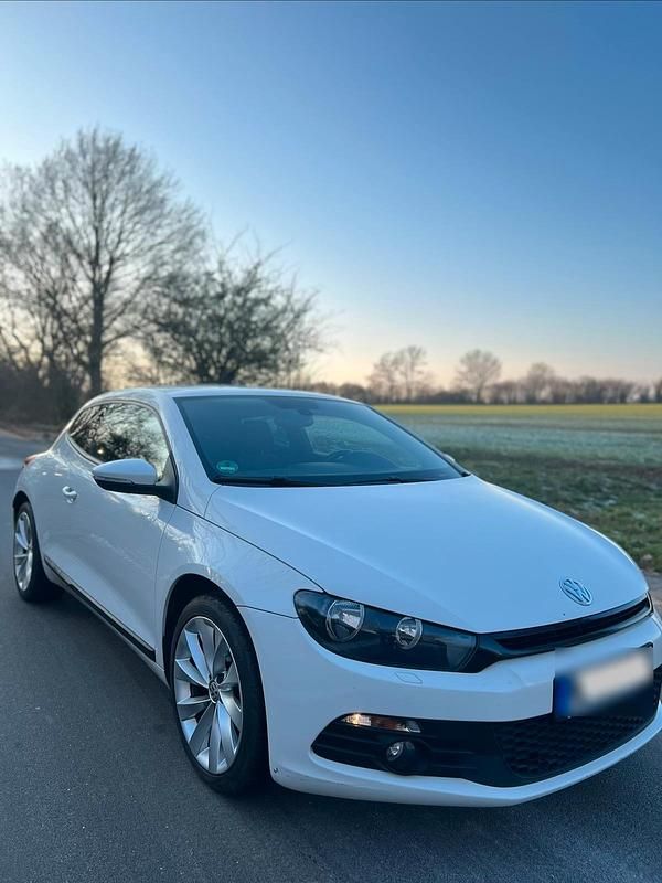 Gebraucht VW Scirocco Team 122 PS (89 kW) 2010 Weiß Coupé