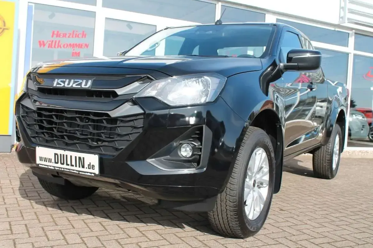 Nouvelle Isuzu D-Max 163 ch (119 kW) 2026 Noir Pick-up