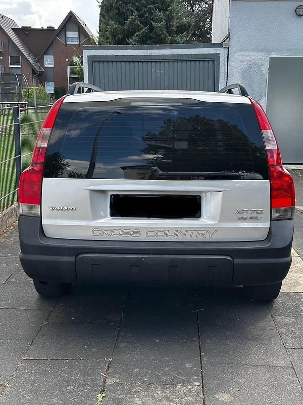 Silber Gebraucht 2004 Volvo XC70 SUV | 3.500 € (Fairer Preis) - Bild 1/4