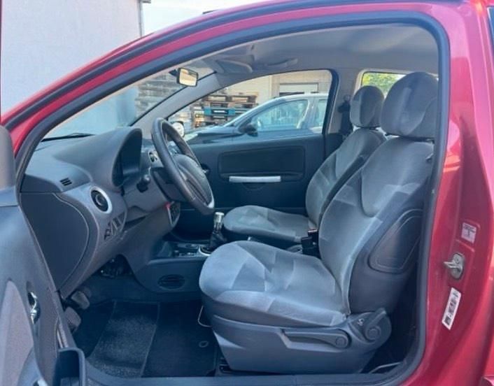 Gebraucht Citroën C2 60 PS (44 kW) 2007 Rot Kleinwagen