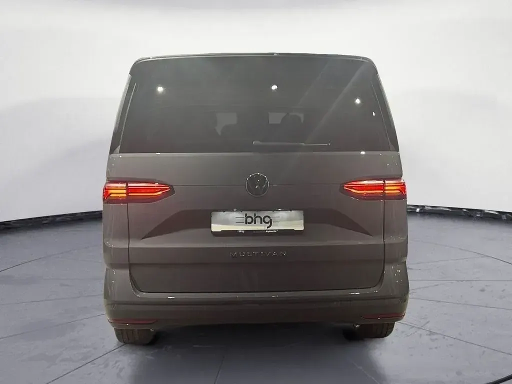 Ny VW Multivan Life 150 HK (110 kW) 2026 Grå Minibuss