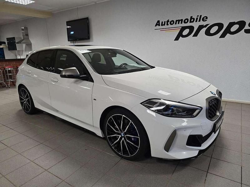 Alpinweiss iii Gebraucht 2023 BMW 135 Kleinwagen | 33.890 € (Guter Preis) - Bild 1/4
