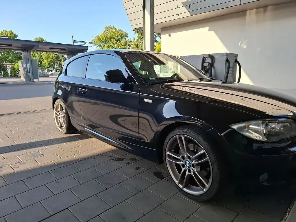 Gebraucht BMW 118 Performance 143 PS (105 kW) 2009 Schwarz Kleinwagen
