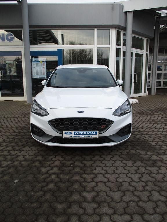 Gebraucht Ford Focus ST 280 PS (205 kW) 2022 Weiß Limousine