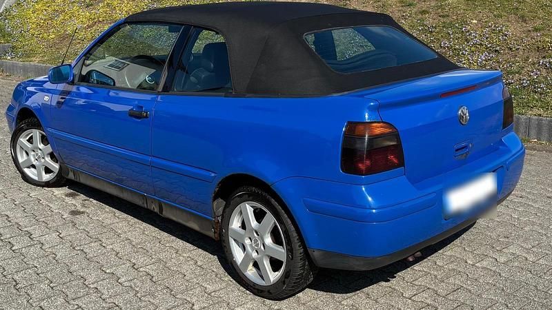 Gebraucht VW Golf Cabriolet Conceptline 115 PS (84 kW) 2001 Blau Cabrio