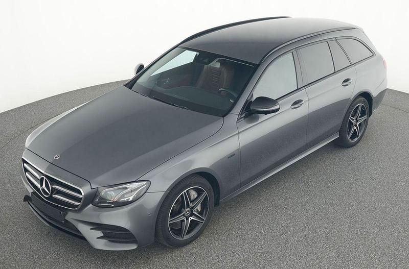 Grau Gebraucht 2020 Mercedes E300 AMG Limousine | 26.499 € (Superpreis) - Bild 1/4