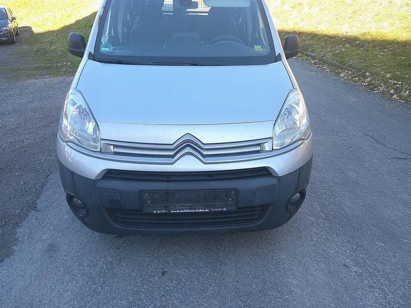 Gebraucht Citroën Berlingo Exclusive 92 PS (67 kW) 2015 Silber Van / Kleinbus