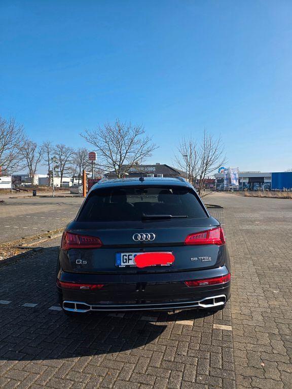 Gebraucht Audi Q5 Design 252 PS (185 kW) 2021 Blau SUV